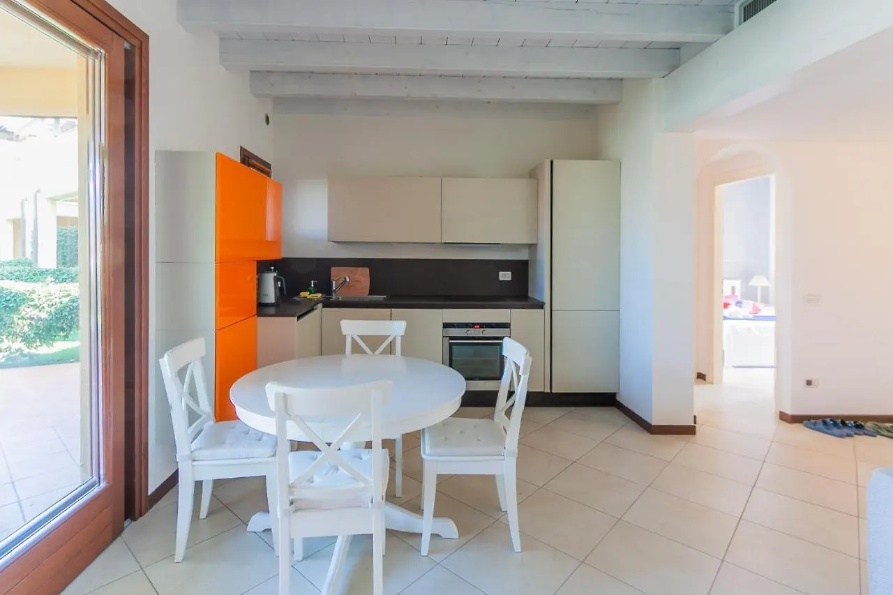 Lugana Resort & Sporting Club Peschiera del Garda 0*,