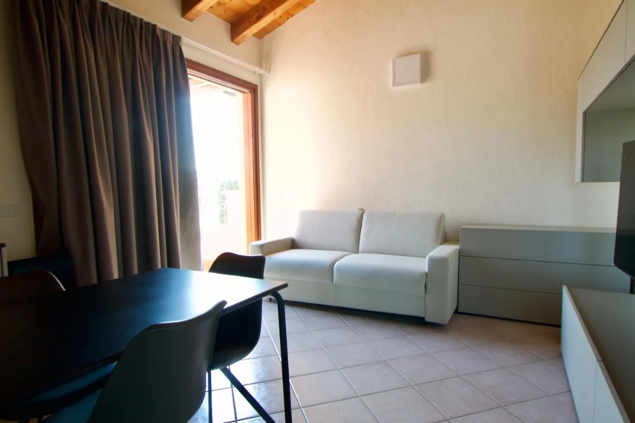 Lugana Resort & Sporting Club Peschiera del Garda 0*,