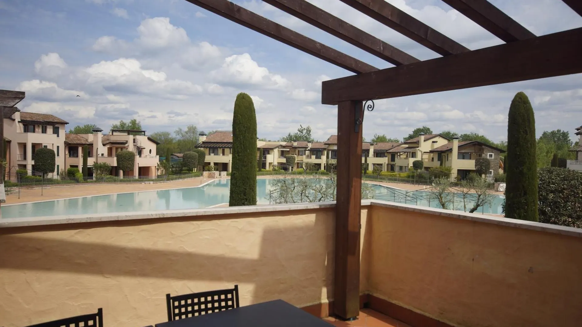 Lugana Resort & Sporting Club Peschiera del Garda Apartament